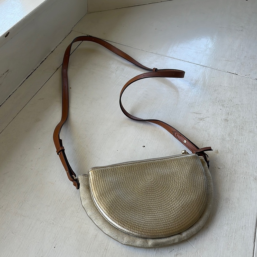 Stella & Dot gold tan shell crossbody canvas purse